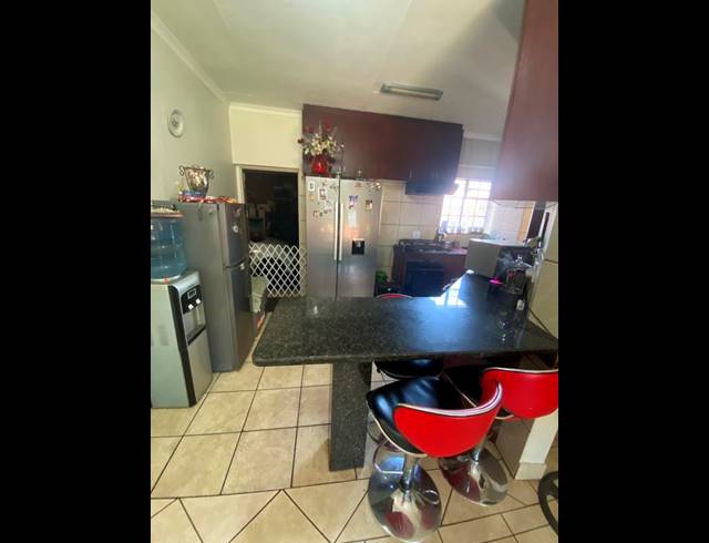 3 BEDROOM HOUSE FOR SALE IN AERORAND